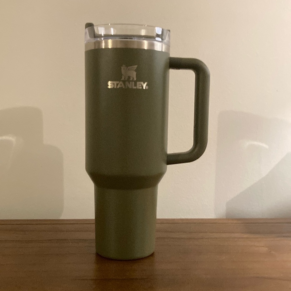 Hearth and Hand 40 ounce Stanley